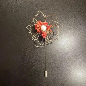 Vintage Wire Floral Pin